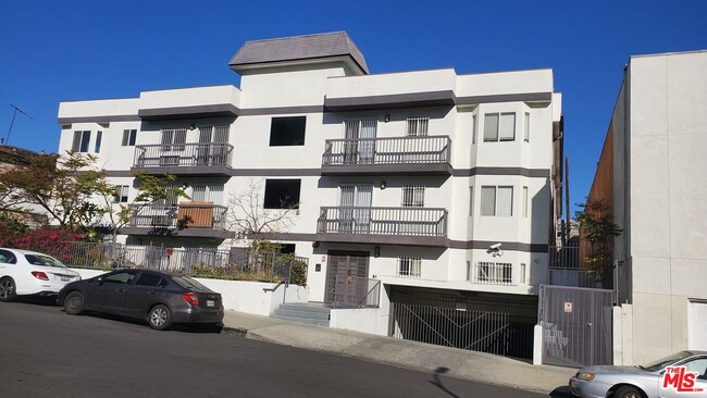 property at 982 S New Hampshire Ave
