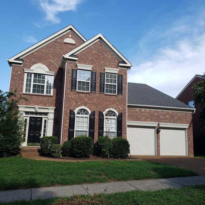 146 Bluebell Way in Franklin, TN - Building Photo