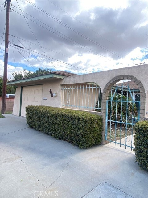 9304 California Ave