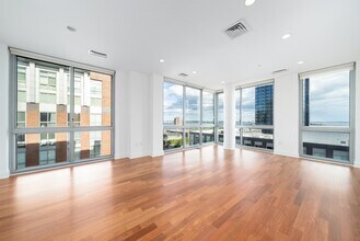201 Marin Blvd in Jersey City, NJ - Building Photo - Building Photo