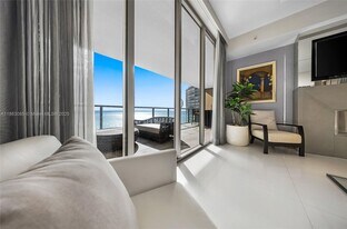 9701 Collins Ave in Miami Beach, FL - Building Photo