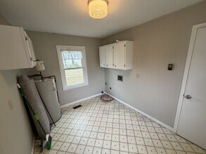 7410 New Glendale Rd in Glendale, KY - Building Photo - Building Photo