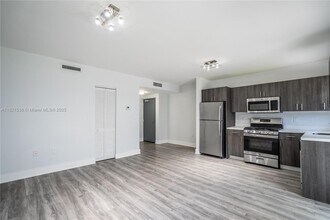 331 85th St in Miami Beach, FL - Building Photo - Building Photo