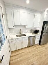 11 Lagrange Ave, Unit 1 in Arlington, NY - Building Photo - Building Photo