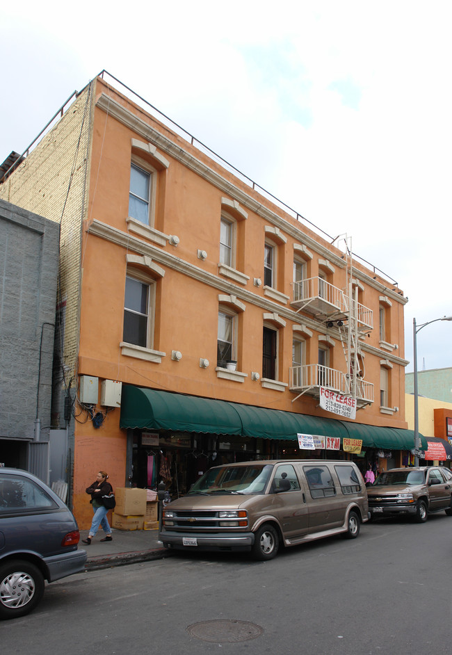241 E 5th St