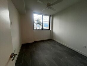 133 NE 24th St, Unit C2 in Miami, FL - Building Photo - Building Photo