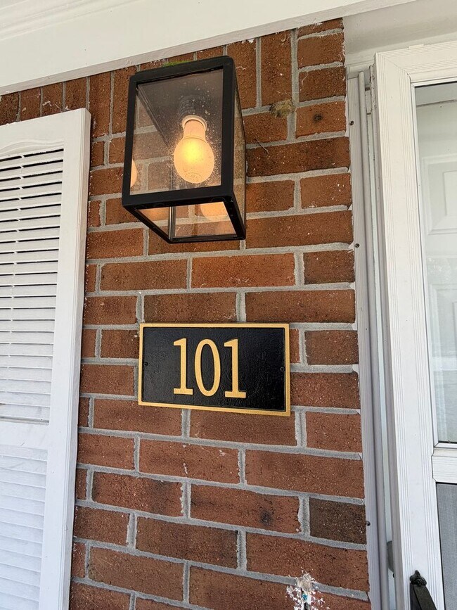 101 Water St in Bayboro, NC - Building Photo - Building Photo