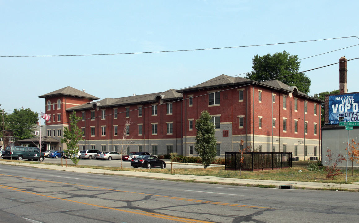 Christamore Court Apartments in Indianapolis, IN - Building Photo