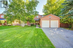 147 Millard St in Whitchurch-Stouffville, ON - Building Photo