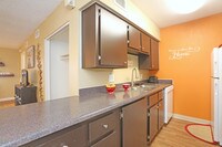 1BR, 1BA - 713 SF - Villa Toscana Apartments in Phoenix, Arizona