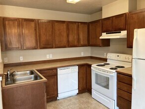 114 N Bowdish Rd in Spokane Valley, WA - Building Photo - Building Photo