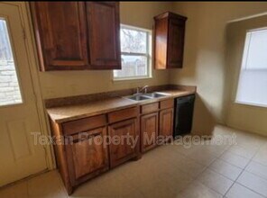 3713 Mandy Dr in Granbury, TX - Building Photo - Building Photo