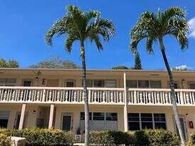 100 Ventnor E, Unit 100 in Deerfield Beach, FL - Building Photo