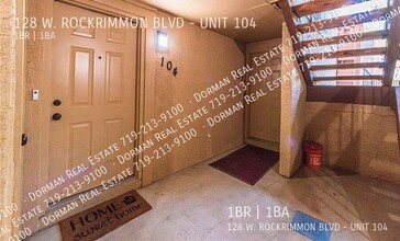 128 W Rockrimmon Blvd-Unit -UNIT 104 in Colorado Springs, CO - Foto de edificio - Building Photo