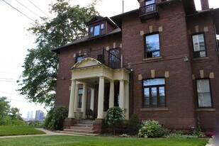 646 Broadview Av in Toronto, ON - Building Photo