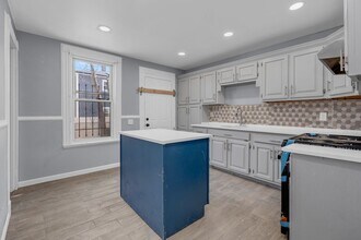 555 Jefferson Ave in Elizabeth, NJ - Building Photo - Building Photo