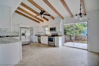 3748 Sebring Pkwy in Sebring, FL - Building Photo - Building Photo