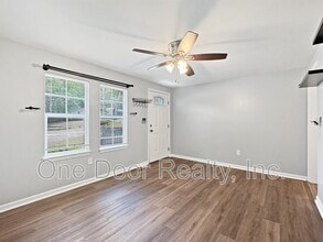 130 Theodore Allen Rd in Williamsburg, VA - Building Photo - Building Photo