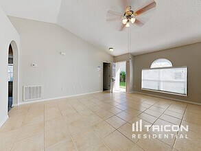 6315 Tabogi Trail in Wesley Chapel, FL - Building Photo - Building Photo