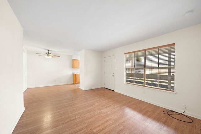 2828 61st St in Galveston, TX - Building Photo - Building Photo