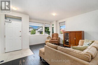 129 Smirle Ave in Ottawa, ON - Building Photo - Building Photo