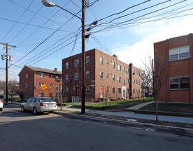 Yuma Street Apartments in Washington, DC - Foto de edificio - Building Photo