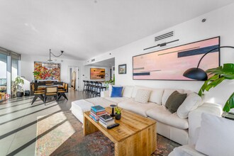 465 Brickell Ave in Miami, FL - Building Photo - Building Photo