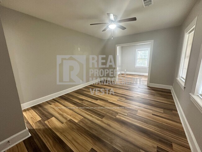 1076 Carlisle Ave in Macon, GA - Building Photo - Building Photo