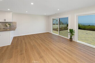 4021 Via Manzana in San Clemente, CA - Building Photo - Building Photo