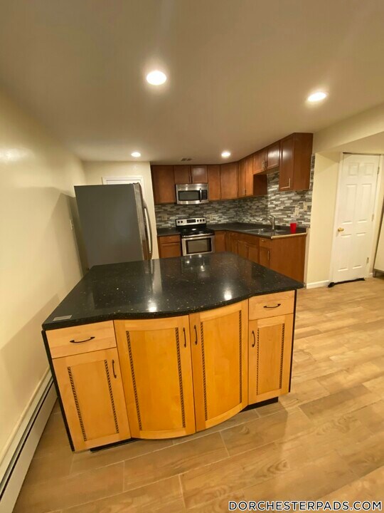 53 Georgia St in Boston, MA - Building Photo
