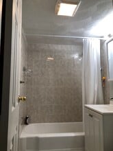 1105 Lexington St, Unit 001 in Waltham, MA - Building Photo - Building Photo