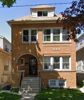 5518 W Melrose St in Chicago, IL - Building Photo