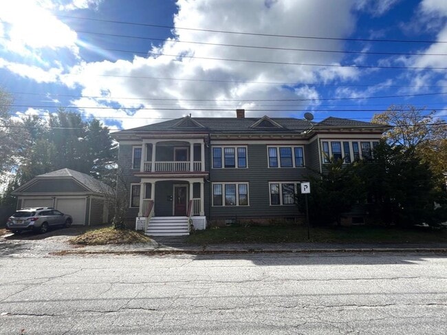 105 Vale St in Lewiston, ME - Building Photo - Building Photo