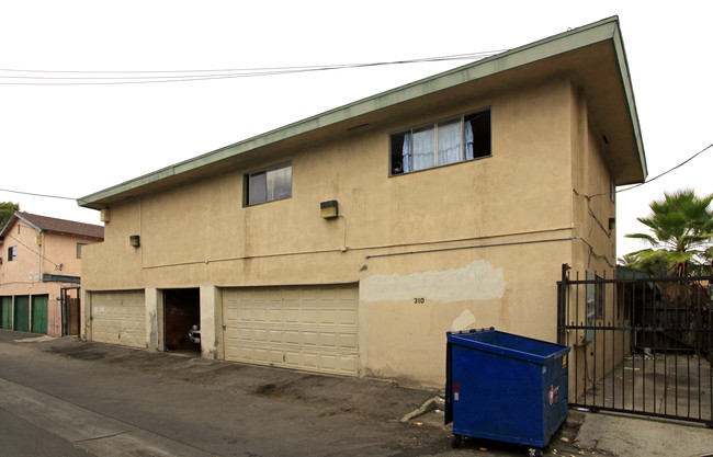 310 E Wakefield Ave in Anaheim, CA - Building Photo - Building Photo