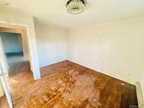 2 Royal St in Yonkers, NY - Building Photo - Building Photo