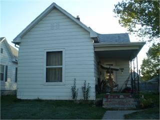 property at 1222 S 10th St