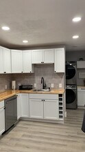 24 Clematis St in Winchester, MA - Building Photo - Building Photo