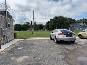 1600 North Ave in Village Of Lakewood, IL - Building Photo - Building Photo