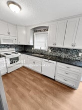 1303 Michele Dr in Excelsior Springs, MO - Building Photo - Building Photo