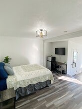 416 N Lee Ave in Fullerton, CA - Building Photo - Building Photo