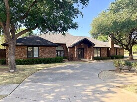 4215 95th St in Lubbock, TX - Building Photo