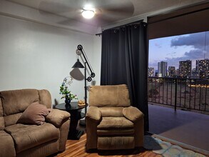 2916 Date St, Unit Fairway House in Honolulu, HI - Building Photo - Building Photo