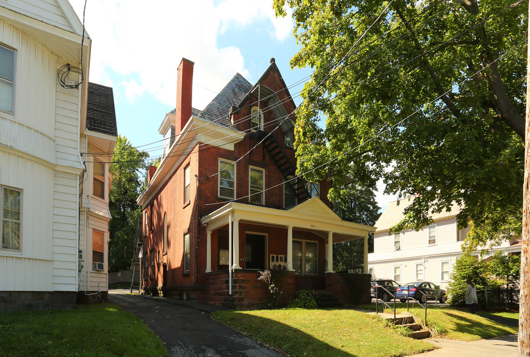 838 1/2 Union St in Schenectady, NY - Building Photo