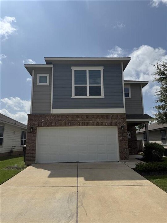417 San Gabriel River Rd in Georgetown, TX - Building Photo