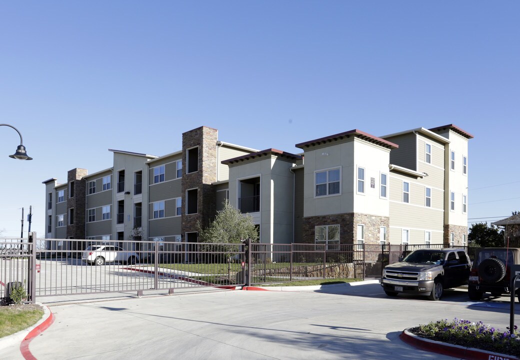 Serenity Place Apartments in Dallas, TX - Building Photo