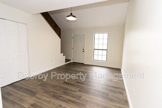 1118 McBrien Rd in East Ridge, TN - Building Photo - Building Photo