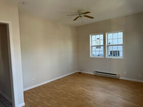 656 3rd Ave in Joliet, IL - Building Photo - Building Photo