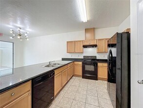 3135 Tocoa Cir in Kissimmee, FL - Foto de edificio - Building Photo