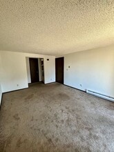 25 Barton Ct in Buffalo, NY - Building Photo - Building Photo