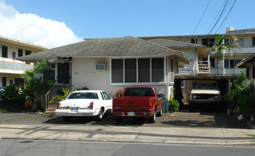 731 Paani St in Honolulu, HI - Building Photo - Building Photo